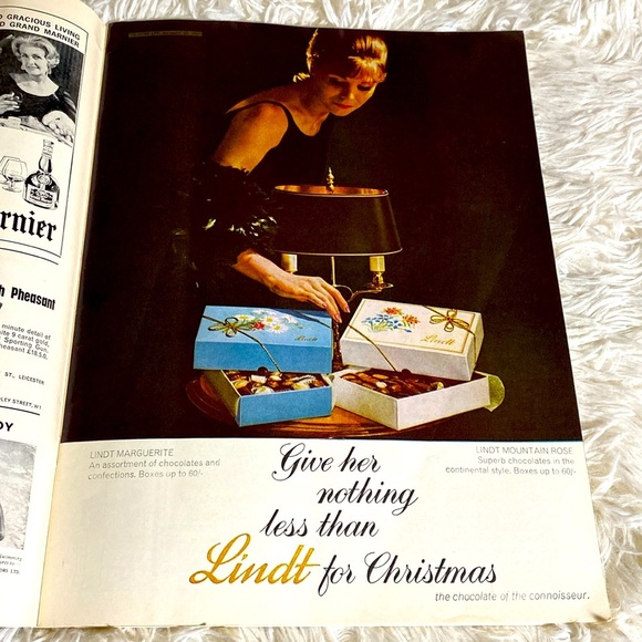 Country Life Magazine Traditional Furniture of Wales December 10, 1964 - Picture 12 of 16